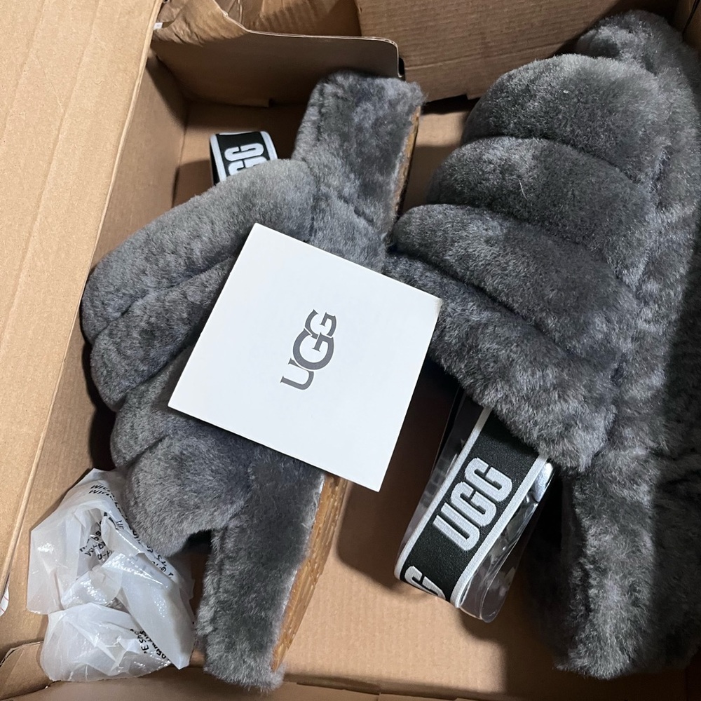 UGG Fluffy Yeah Slides